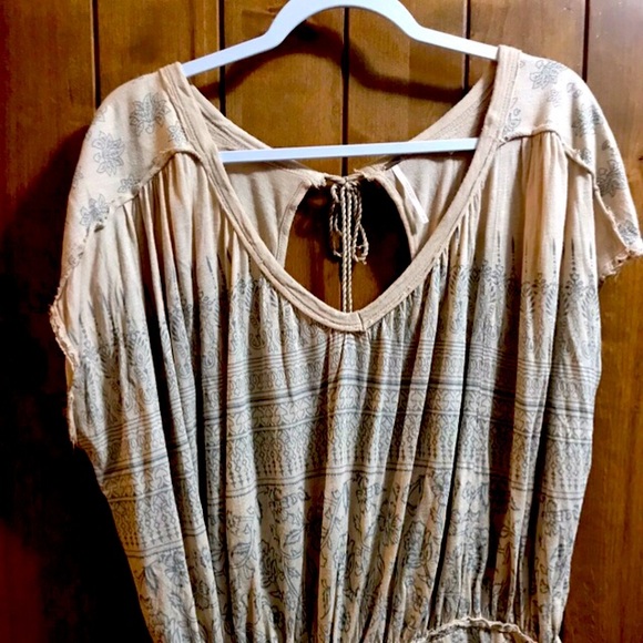 Tops - Cute Open Back Womens Shirt